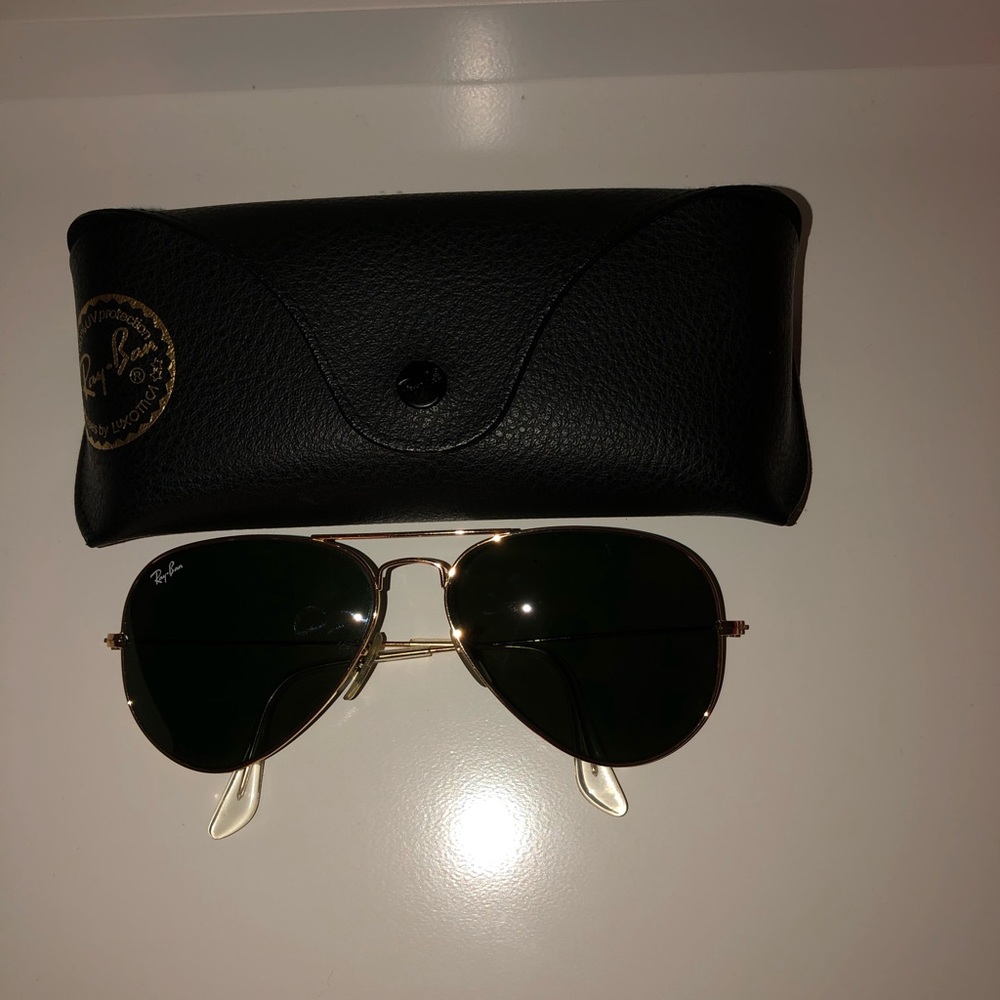 Ray ban aviator sunglasses in gold